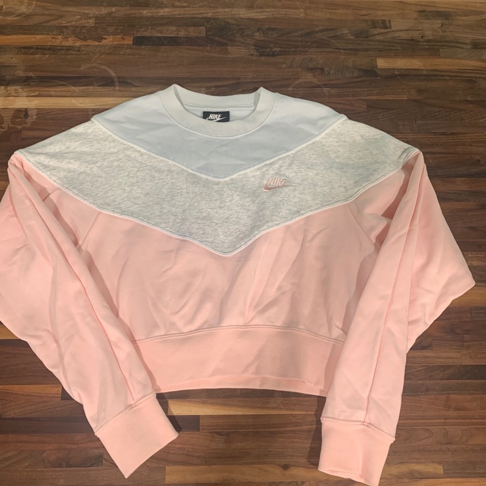 Nike crop sweatshirt